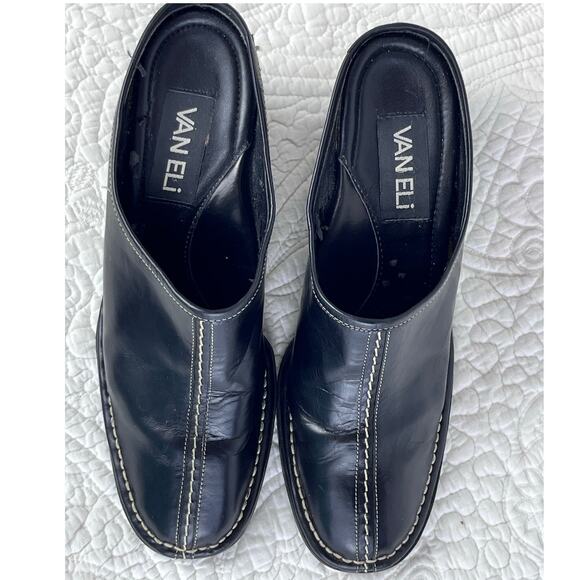 Vaneli Women's Size 7N Black Leather Preppy Summer Sandals Mules Clogs - Picture 2 of 10